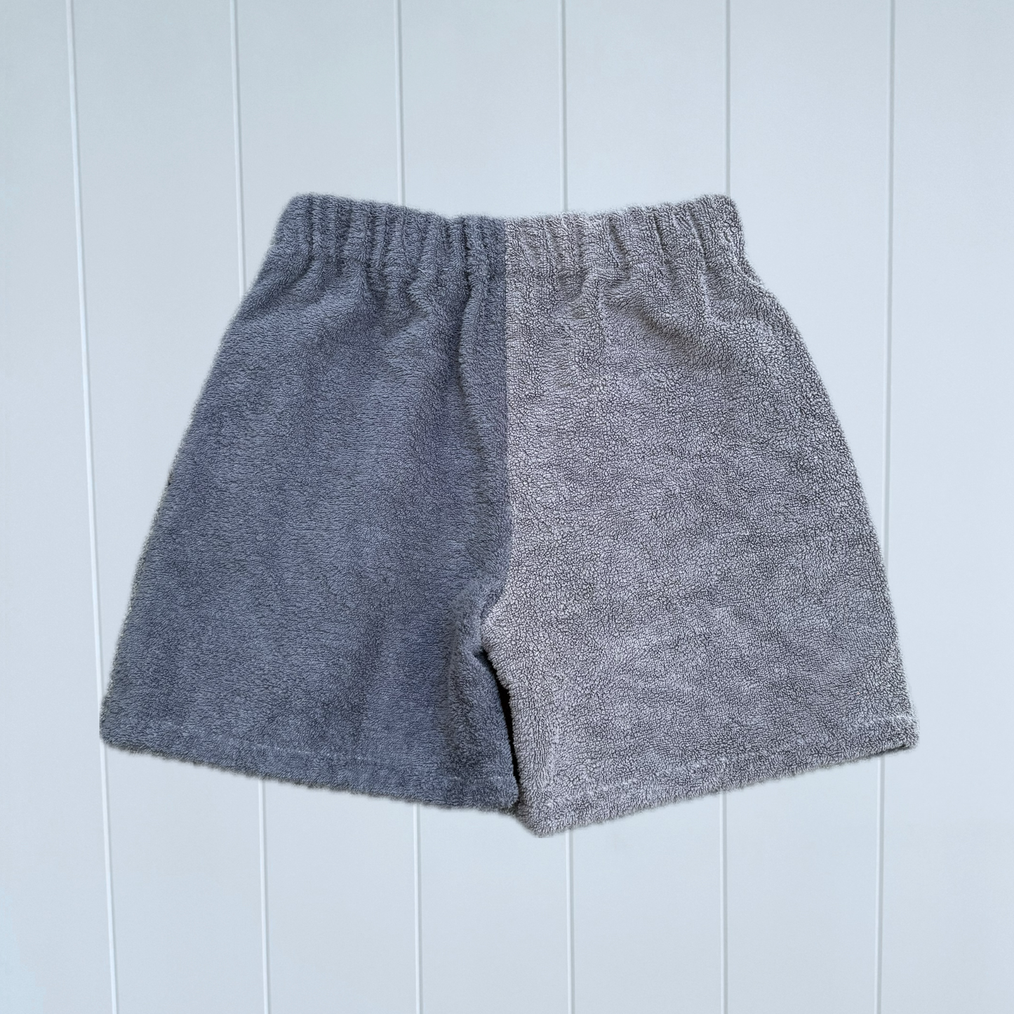 Men’s RETOWEL Shorts 003 // Size 30-34