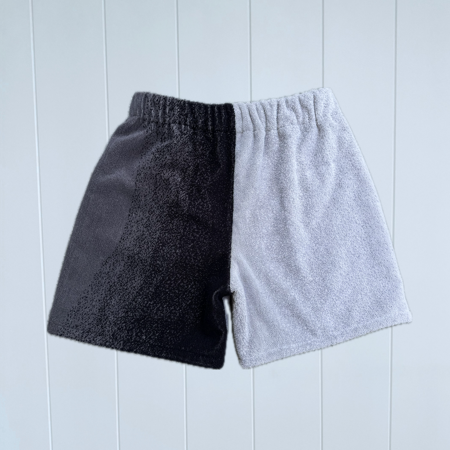 Men’s RETOWEL Shorts 004 // Size 30-34