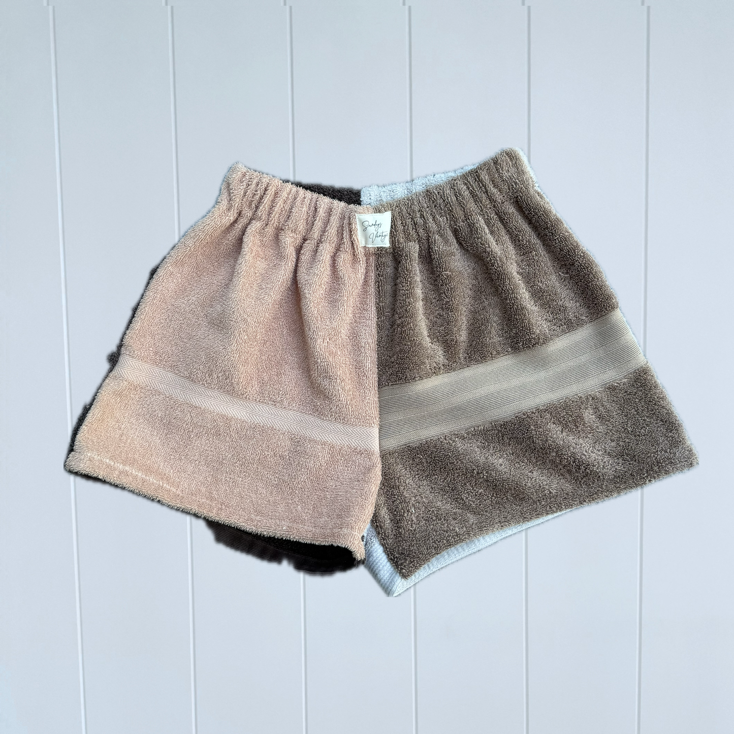 Women's RETOWEL Shorts 010 // Size 8-12