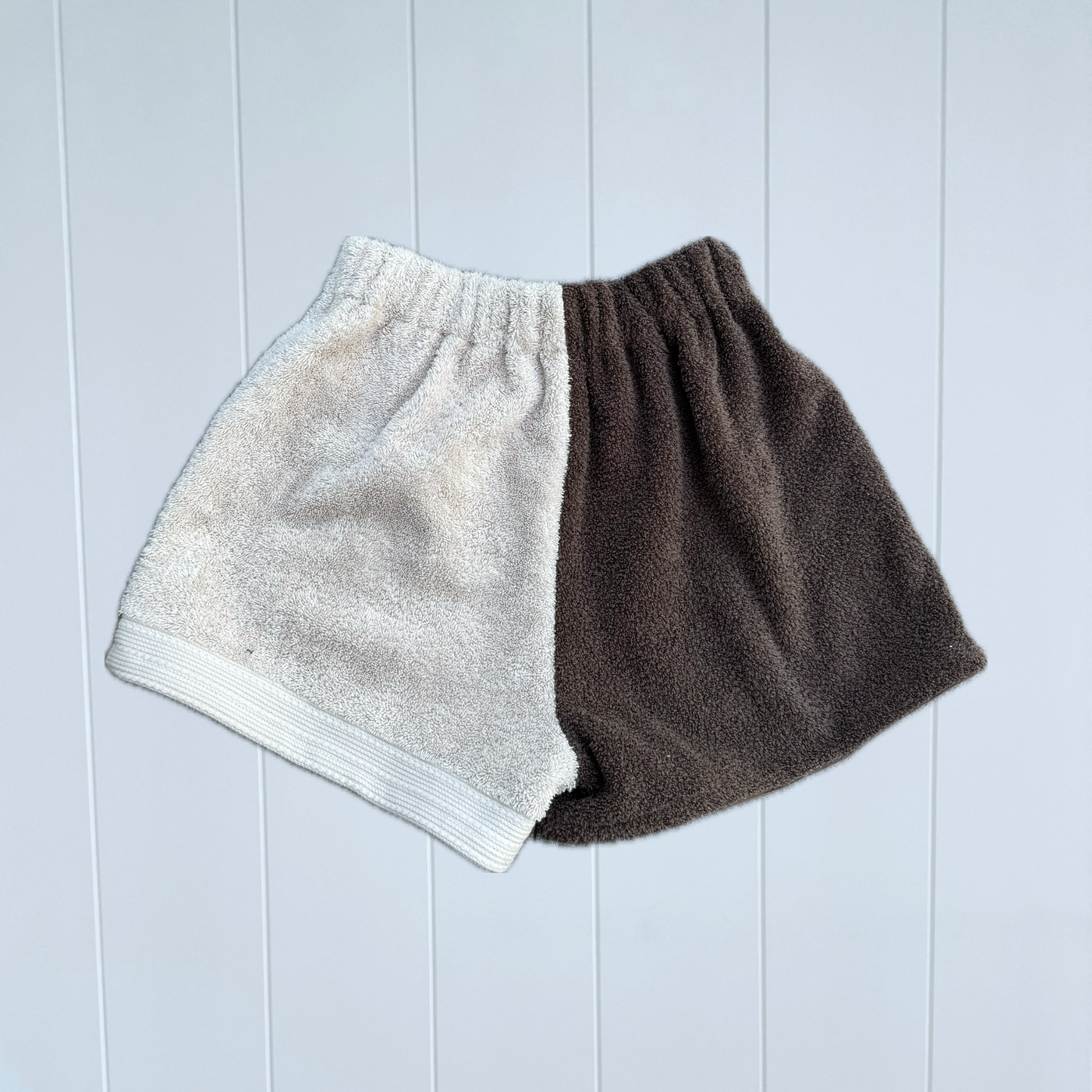 Women's RETOWEL Shorts 010 // Size 8-12