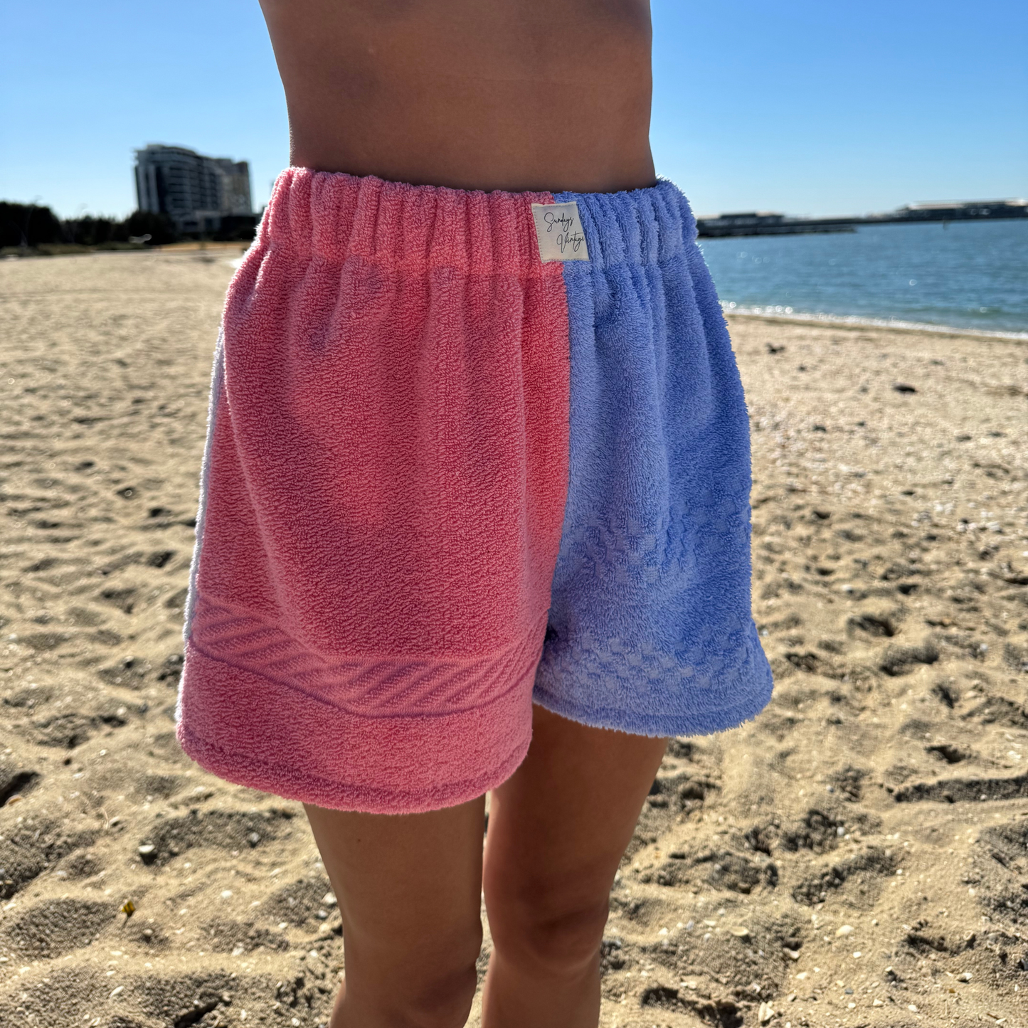 Women's RETOWEL Shorts 005 // Size 8-12