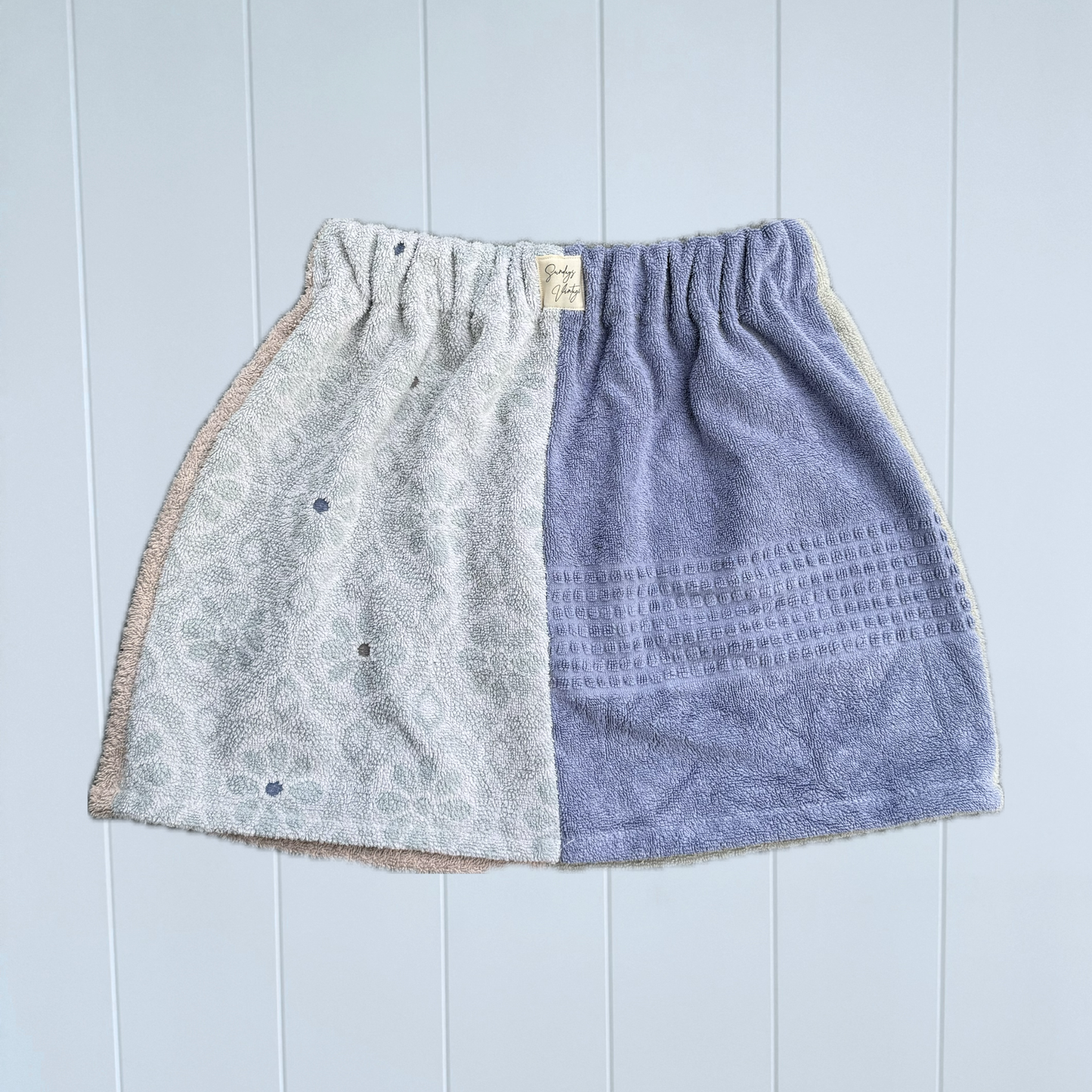 Women's RETOWEL Skirt 003 // Size 8-12