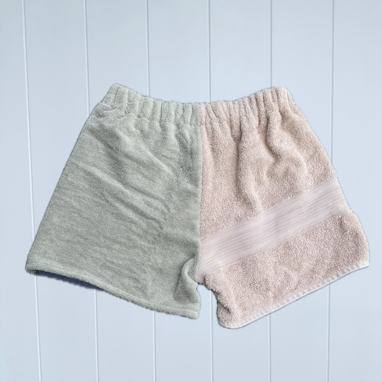 Women's RETOWEL Shorts 004 //Size 14-16
