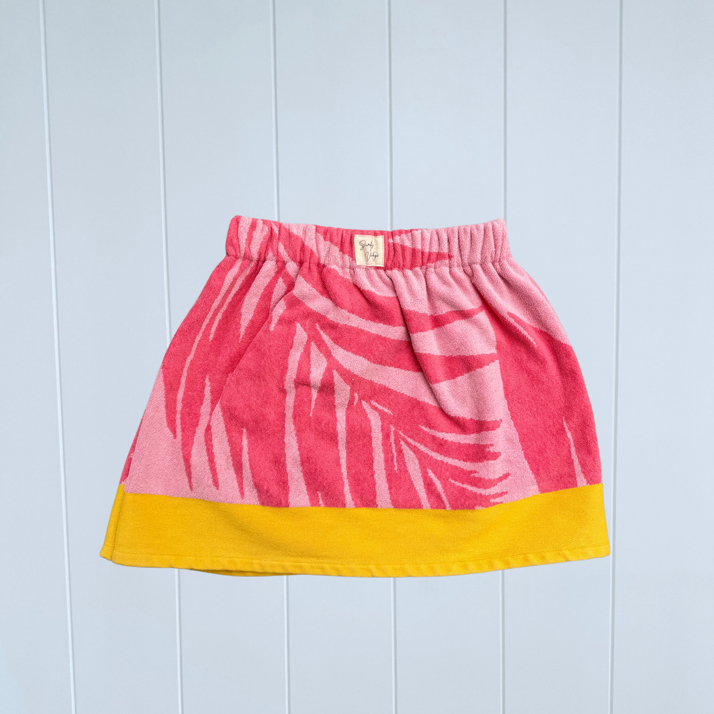 Women's RETOWEL Skirt 005 // Size 8-12