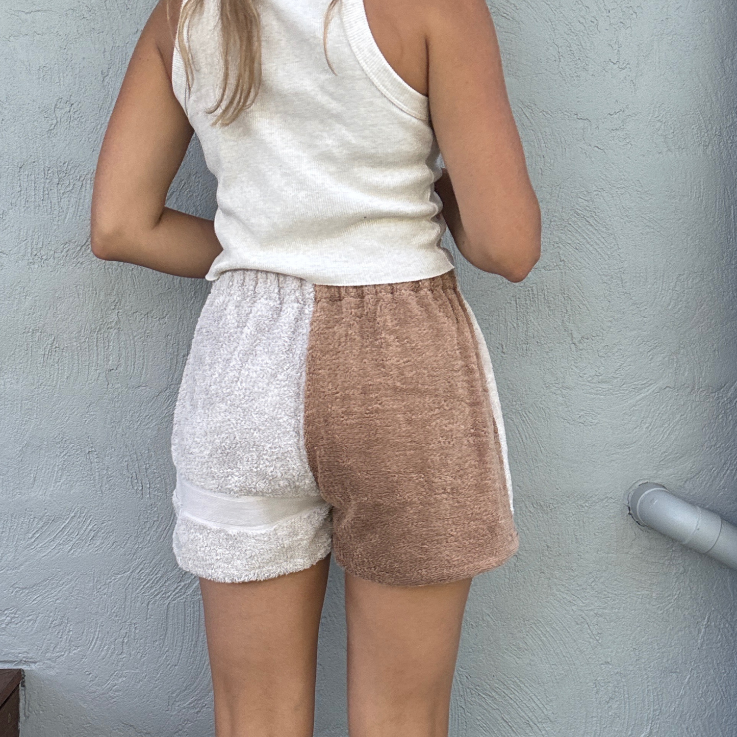 Women's RETOWEL Shorts 012 // Size 8-12