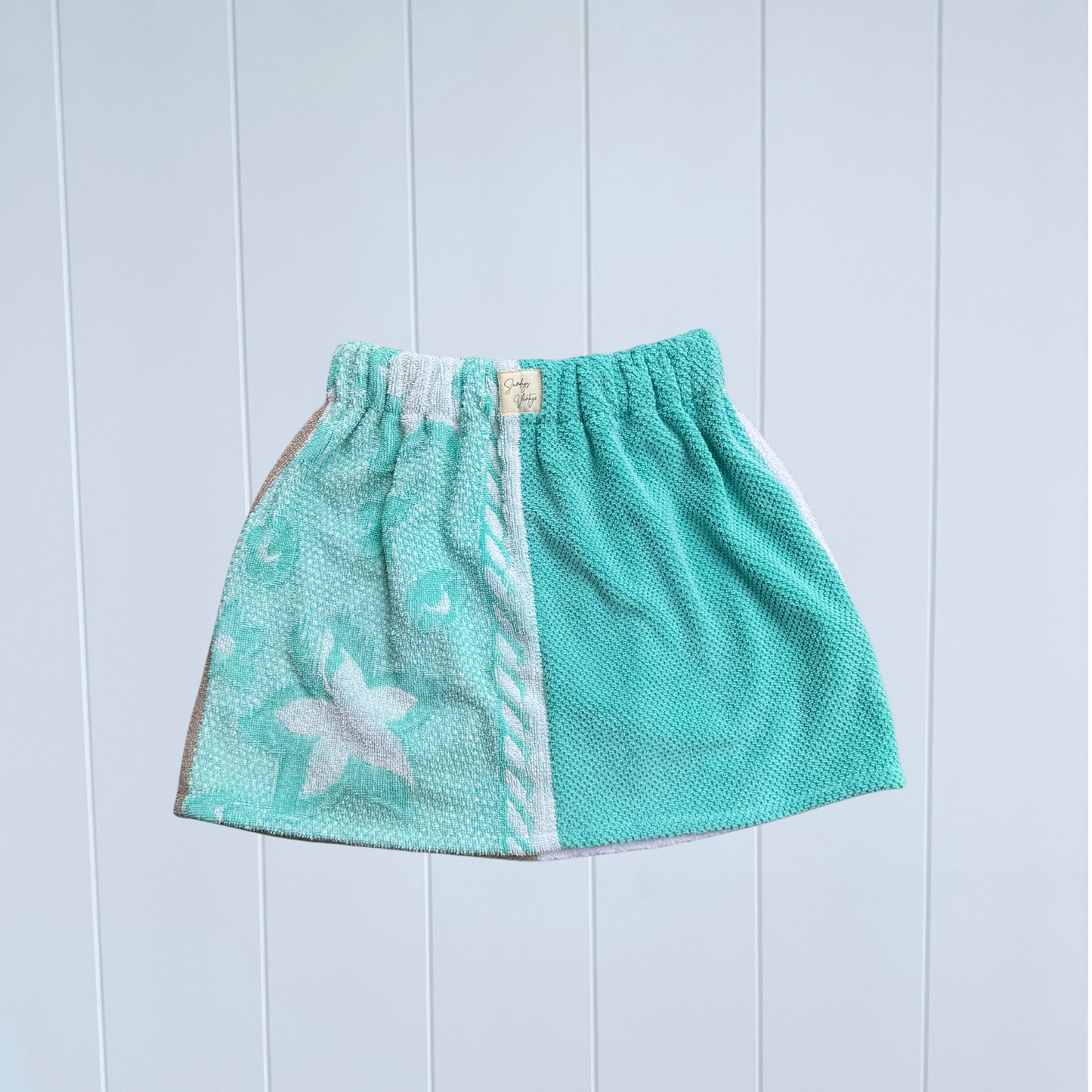 Women's RETOWEL Skirt 004 // Size 8-12