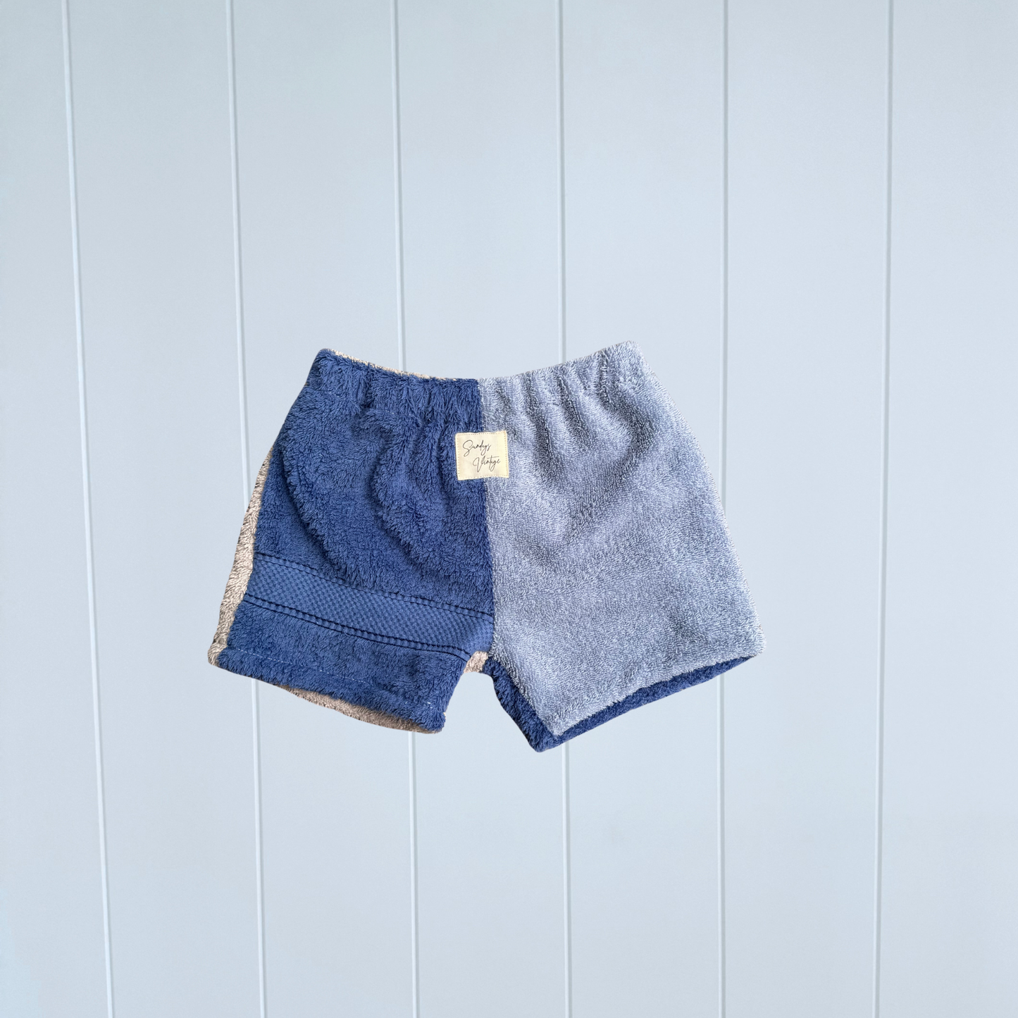 Kids RETOWEL Shorts 007 // 3-5 years