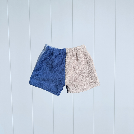 Kids RETOWEL Shorts 007 // 3-5 years