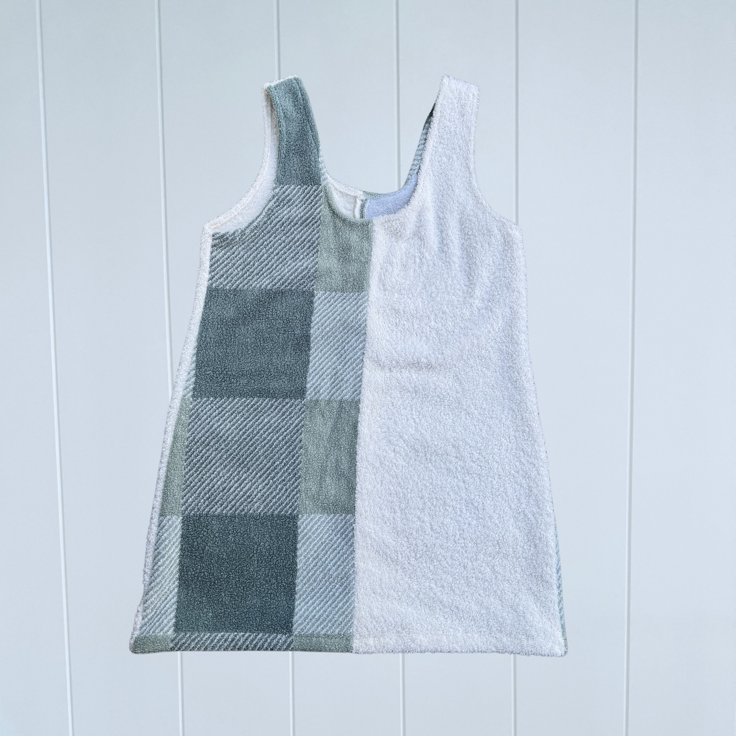 RETOWEL Dress 009 // Size 8-12
