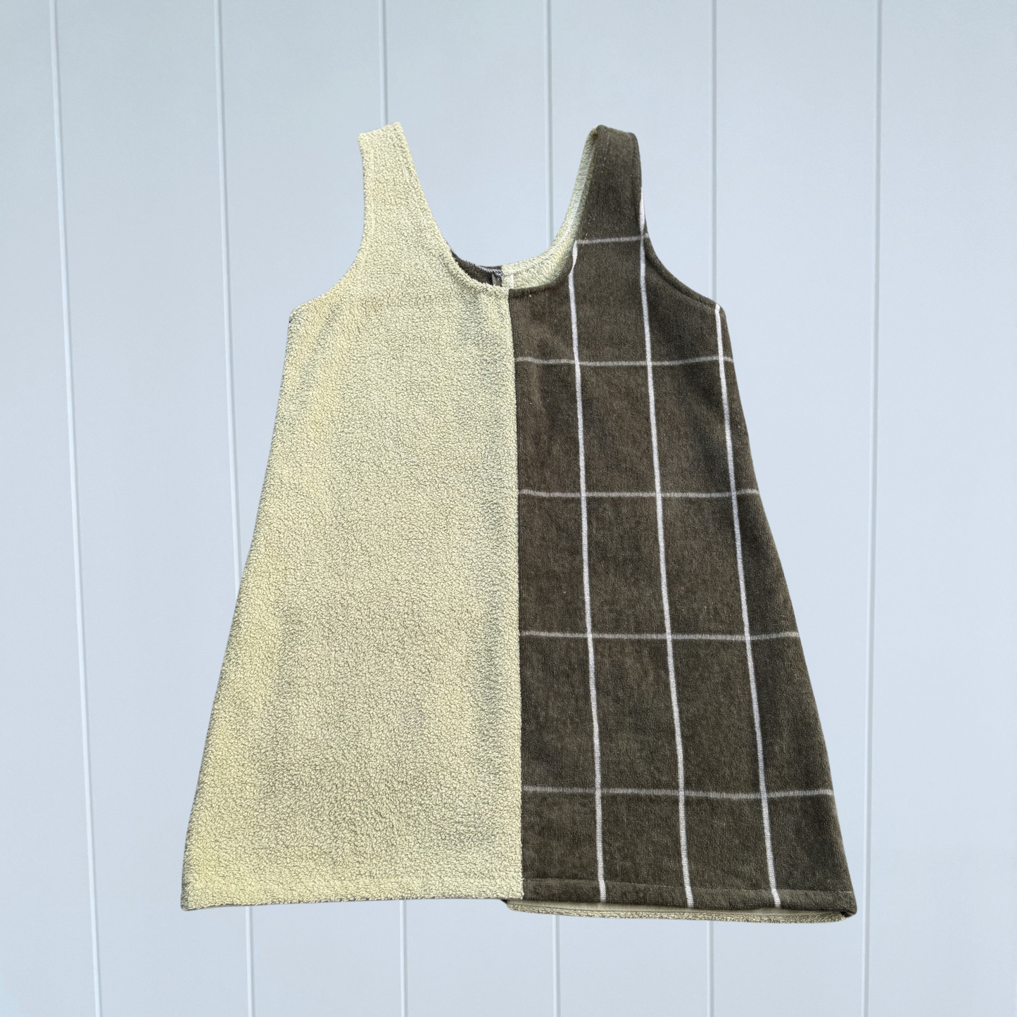 RETOWEL Dress 001 // Size 6-10