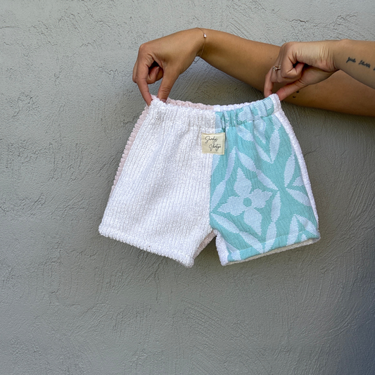 Kids RETOWEL Shorts 017 // Size 6-18 months