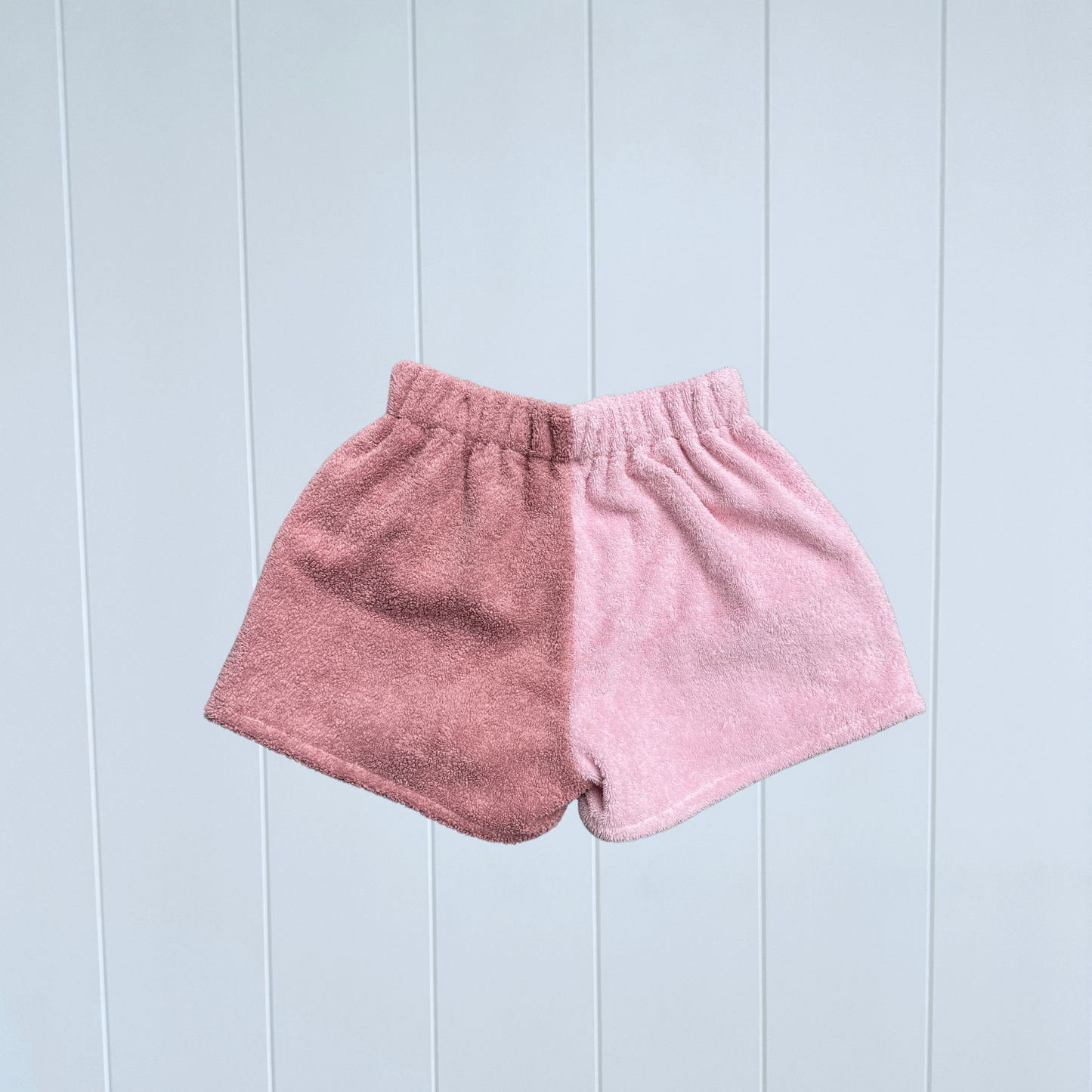 Women's RETOWEL Shorts 017 // Size 8-12