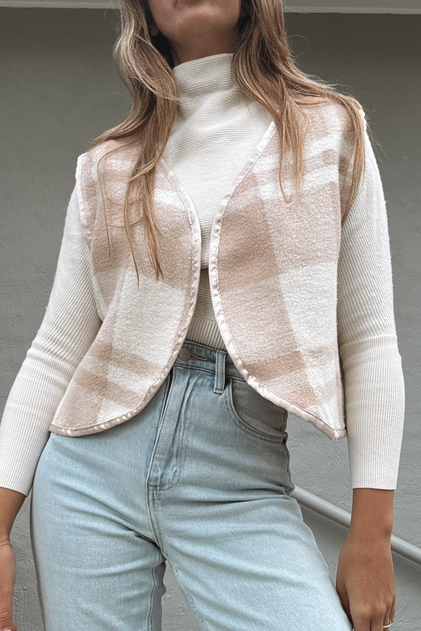 Sunday Snug Vest - Oat Milk