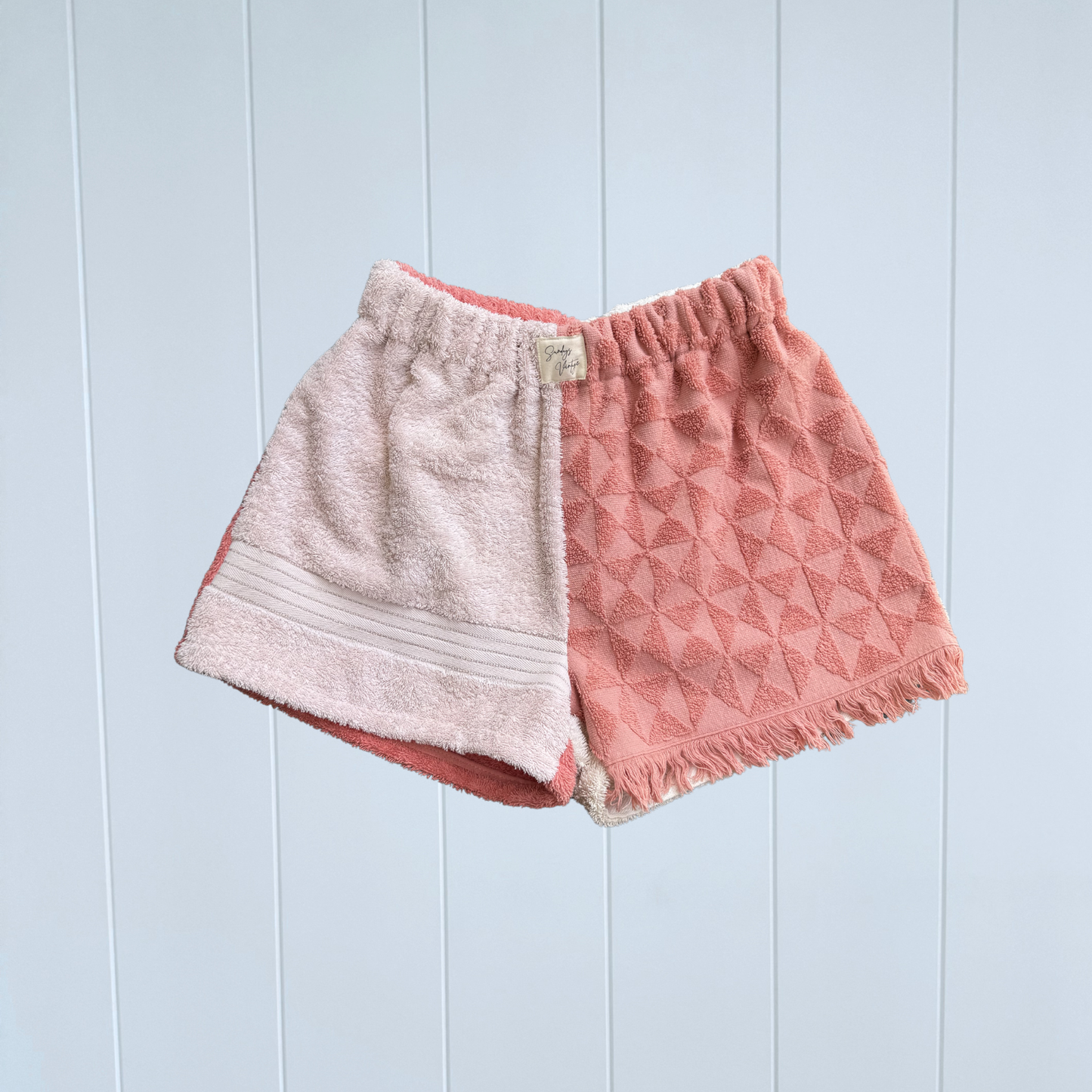 Women's RETOWEL Shorts 019 // Size 8-12