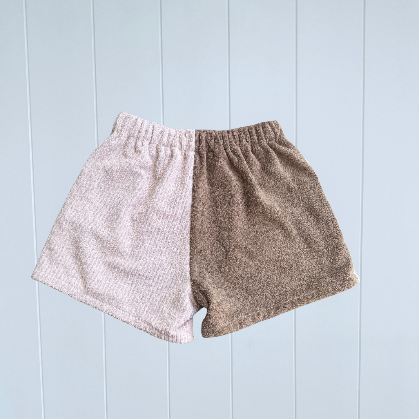 Women's RETOWEL Shorts 005 //Size 14-16