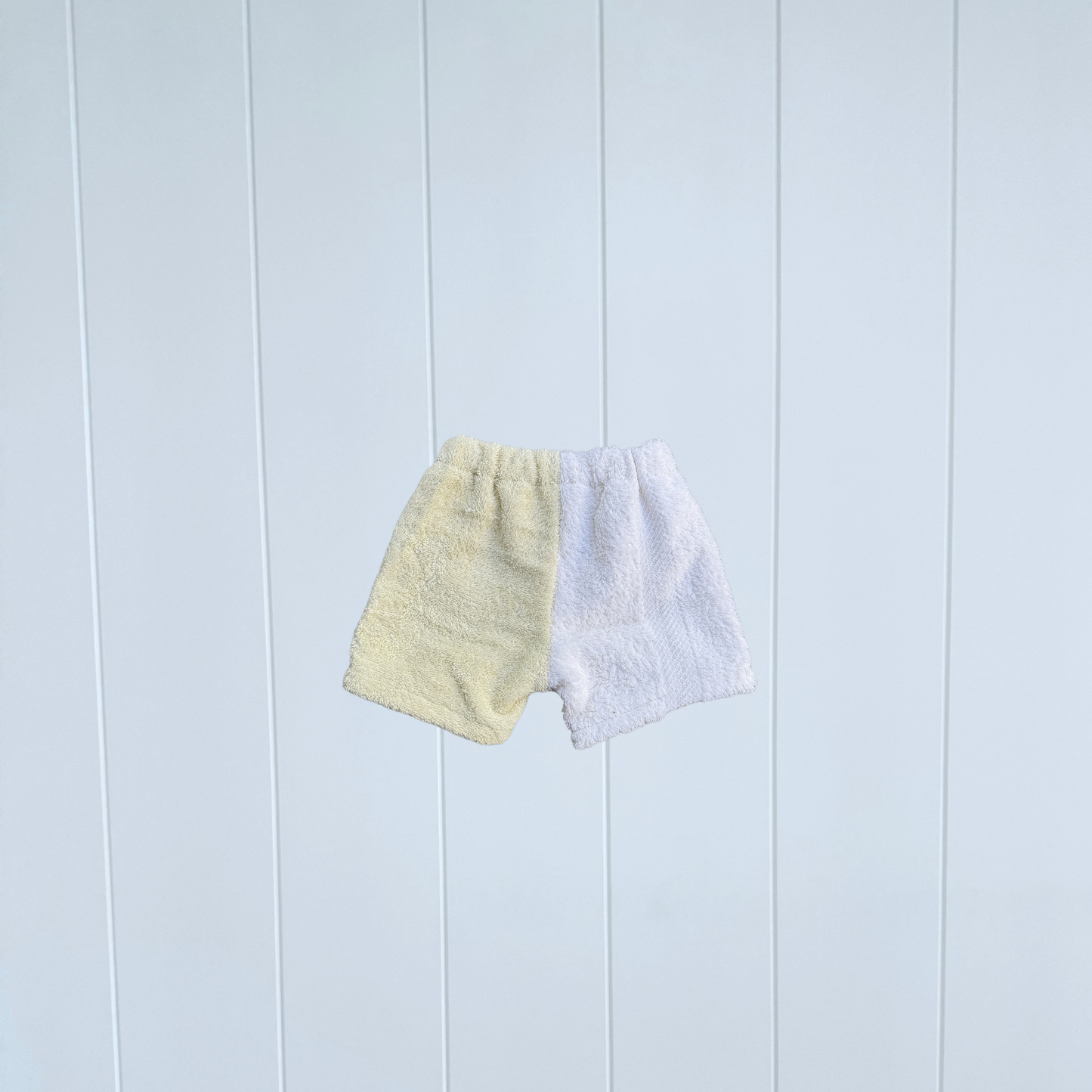 Kids RETOWEL Shorts 011 // Size 6-18 months
