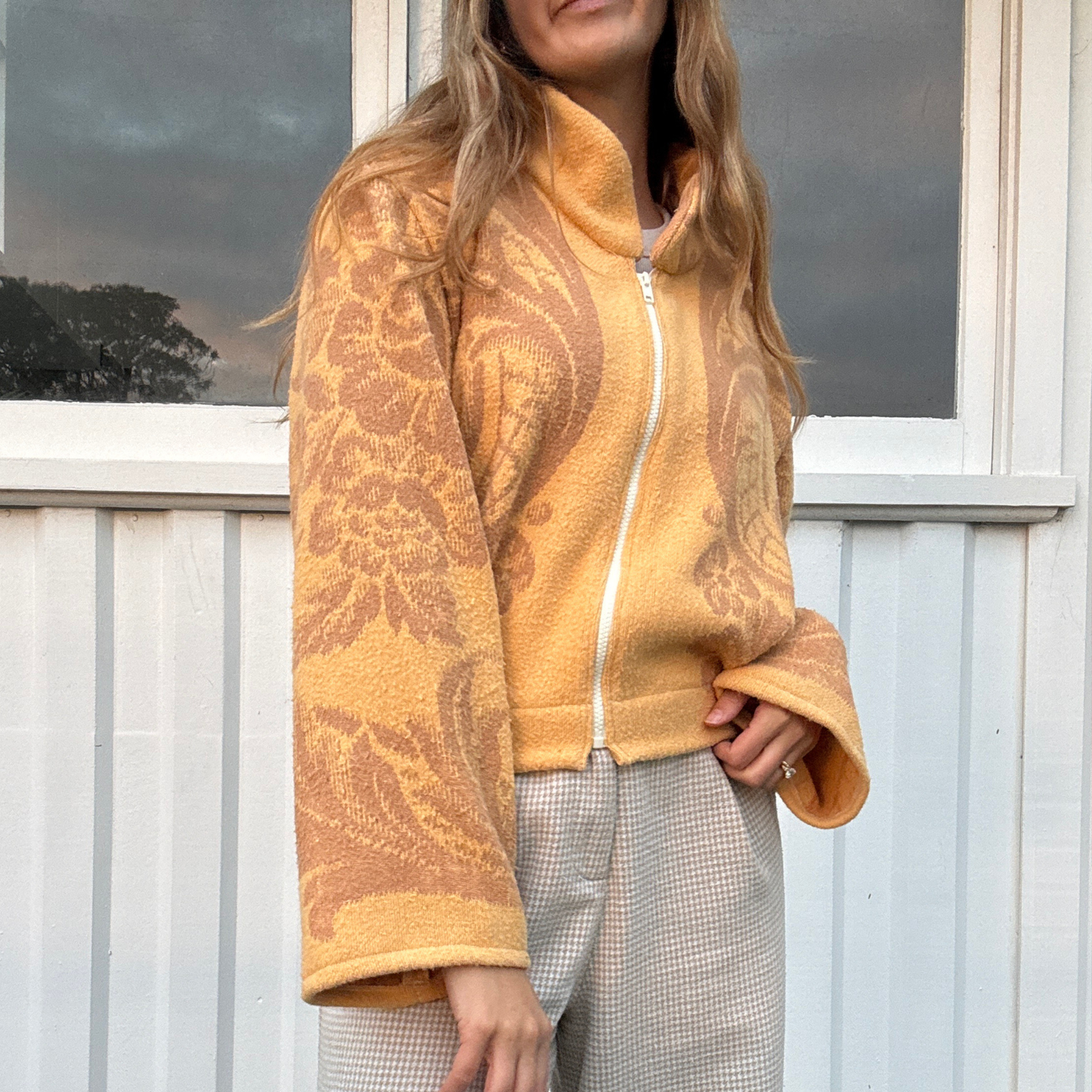Sundays Blanket Bomber 004 // Honey Biscuit