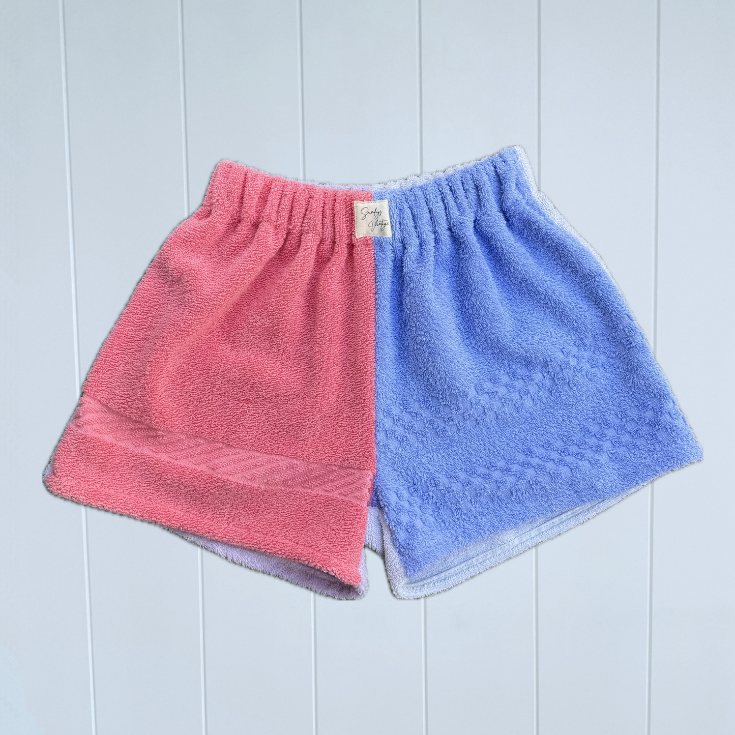 Women's RETOWEL Shorts 005 // Size 8-12