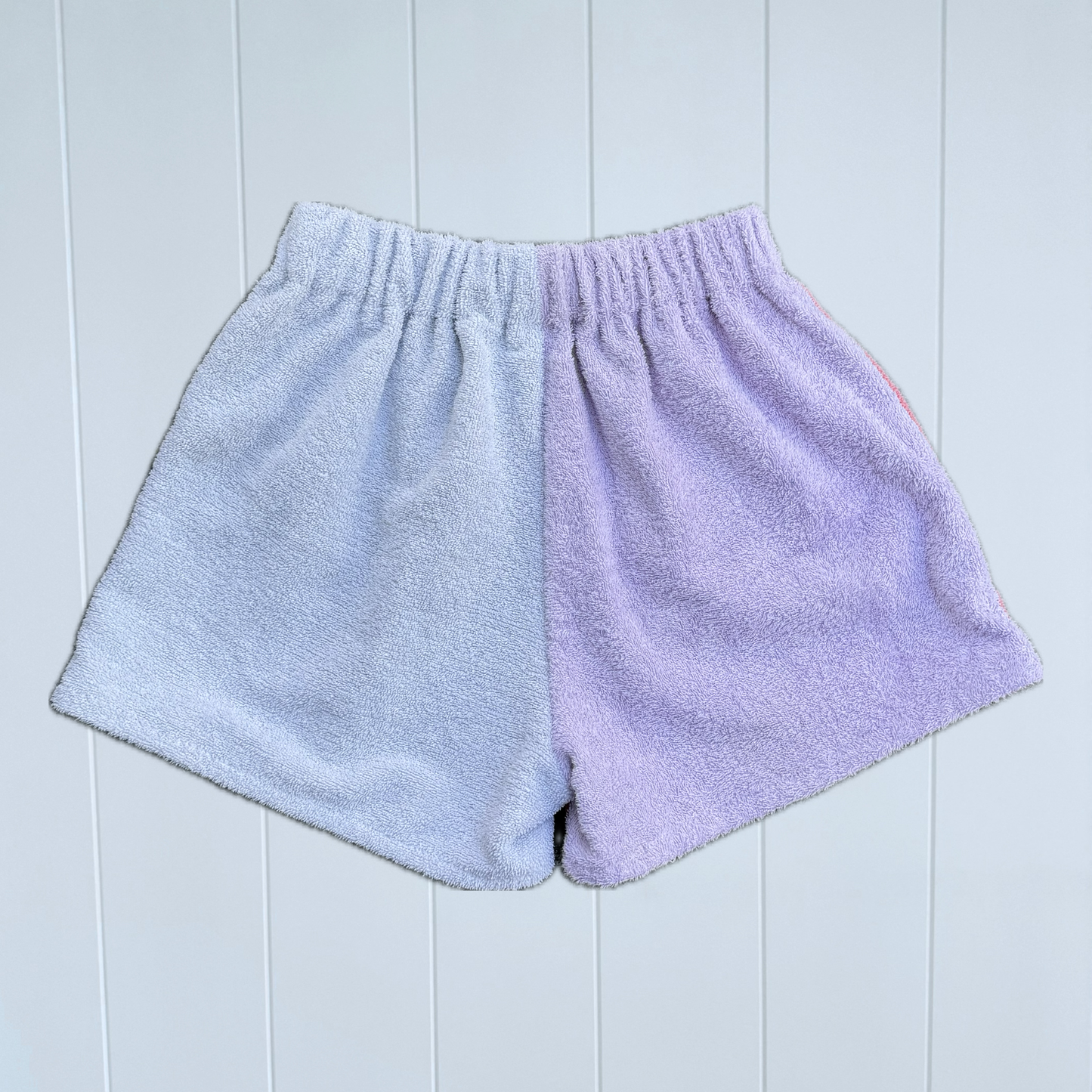 Women's RETOWEL Shorts 005 // Size 8-12