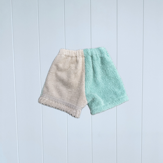 Kids RETOWEL Shorts 004 // Size 6-18 months
